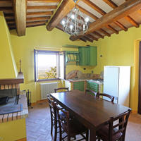 Дом в пригороде в Италии, Пьенца, 130 кв.м.