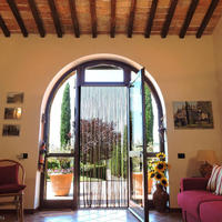 Дом в пригороде в Италии, Тоскана, Пьенца, 225 кв.м.