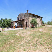 House in the suburbs in Italy, Umbriatico, 400 sq.m.