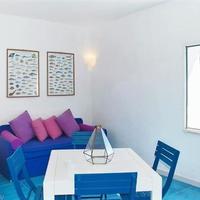 Aparthotel at the first line of the sea / lake, in the suburbs in Italy, Savignano Irpino, 430 sq.m.
