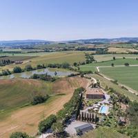 Дом в пригороде в Италии, Палау, 1200 кв.м.