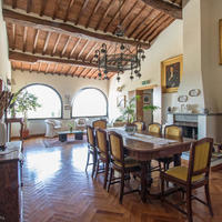 Дом в пригороде в Италии, Палау, 1200 кв.м.