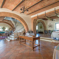 Дом в пригороде в Италии, Палау, 1200 кв.м.