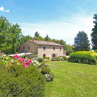 Villa in the suburbs in Italy, Pienza, 350 sq.m.
