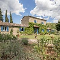 House in the suburbs in Italy, Pienza, 350 sq.m.