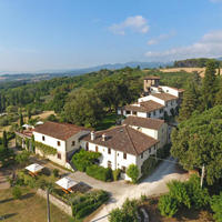 Отель (гостиница) в пригороде в Италии, Пьенца, 2900 кв.м.