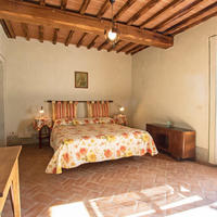 Вилла в пригороде в Италии, Пьенца, 400 кв.м.