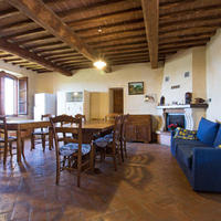 Вилла в пригороде в Италии, Пьенца, 400 кв.м.