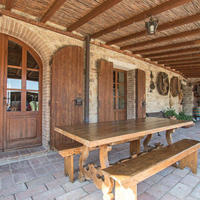 Вилла в пригороде в Италии, Пьенца, 400 кв.м.