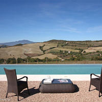 Apartment in the suburbs in Italy, Pienza, 127 sq.m.