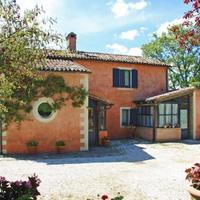 House in the suburbs in Italy, Montalcino, 336 sq.m.