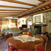 Дом в пригороде в Италии, Джано-дель-Умбрия, 350 кв.м.