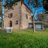 House in the suburbs in Italy, Umbriatico, 454 sq.m.