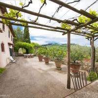 Villa in Italy, Giano dell'Umbria, 394 sq.m.