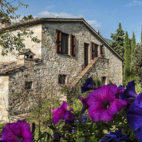 House in the suburbs in Italy, Pienza, 200 sq.m.