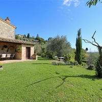 House in the suburbs in Italy, Pienza, 200 sq.m.