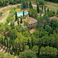 Дом в пригороде в Италии, Пьенца, 790 кв.м.