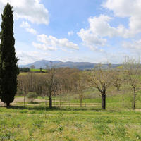 Дом в пригороде в Италии, Пьенца, 790 кв.м.