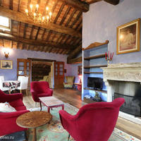 Дом в пригороде в Италии, Пьенца, 440 кв.м.