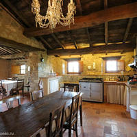 Дом в пригороде в Италии, Пьенца, 440 кв.м.