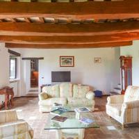 Castle in the suburbs in Italy, Giano dell'Umbria, 420 sq.m.