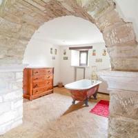 Castle in the suburbs in Italy, Giano dell'Umbria, 420 sq.m.