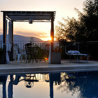 Дом в пригороде в Италии, Пьенца, 457 кв.м.