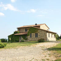 House in the suburbs in Italy, Pienza, 330 sq.m.