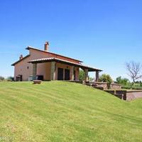 Дом в пригороде в Италии, Пьенца, 90 кв.м.