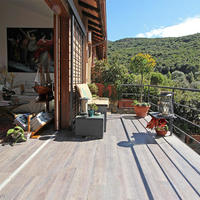 Apartment at the second line of the sea / lake, in the suburbs in Italy, Pienza, 145 sq.m.