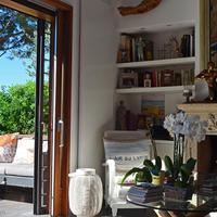 Apartment at the second line of the sea / lake, in the suburbs in Italy, Pienza, 145 sq.m.