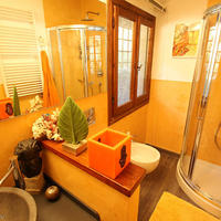 Apartment at the second line of the sea / lake, in the suburbs in Italy, Pienza, 145 sq.m.