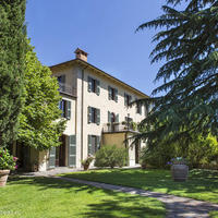 Hotel in the suburbs in Italy, Pisa, 1600 sq.m.