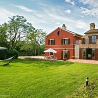 Вилла в пригороде в Италии, Венеция, 450 кв.м.