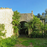 Hotel in the suburbs in Italy, Sicilia, Milo, 253 sq.m.