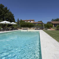 Дом в пригороде в Италии, Пьенца, 615 кв.м.