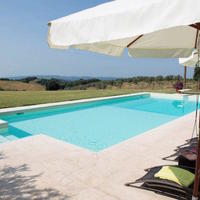 Дом в пригороде в Италии, Пьенца, 615 кв.м.