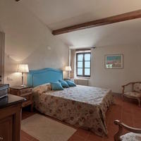 Дом в пригороде в Италии, Пьенца, 615 кв.м.