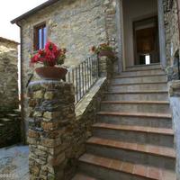 Апартаменты в пригороде в Италии, Пиза, 800 кв.м.