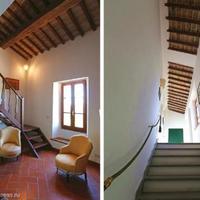 Villa in the suburbs in Italy, Montalcino, 400 sq.m.