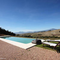Apartment in the suburbs in Italy, Pienza, 70 sq.m.