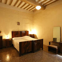 Апартаменты в центре города в Италии, Пьенца, 135 кв.м.