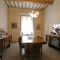 Апартаменты в центре города в Италии, Пьенца, 135 кв.м.