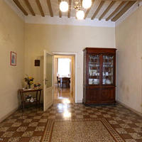 Апартаменты в центре города в Италии, Пьенца, 135 кв.м.