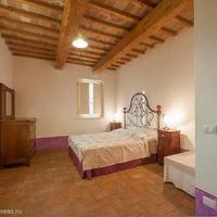 Дом в пригороде в Италии, Джано-дель-Умбрия, 710 кв.м.