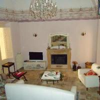 Villa in the city center in Italy, Ruvo di Puglia, 300 sq.m.