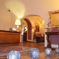 Hotel in the city center in Italy, Toscana, Pienza, 2700 sq.m.