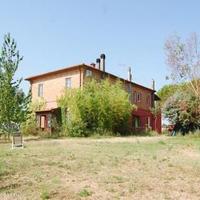 House in the suburbs in Italy, Giano dell'Umbria, 305 sq.m.