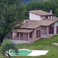 House in the suburbs in Italy, Umbriatico, 400 sq.m.