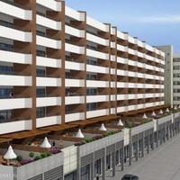 Апартаменты на первой линии моря/озера на Кипре, Лимасол, 50 кв.м.